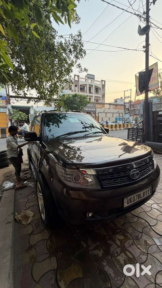 Tata Safari Storme 2015 Diesel Manual Year