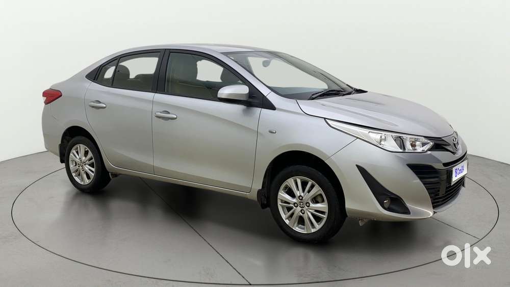 Toyota Yaris J Cvt, 2020, Petrol