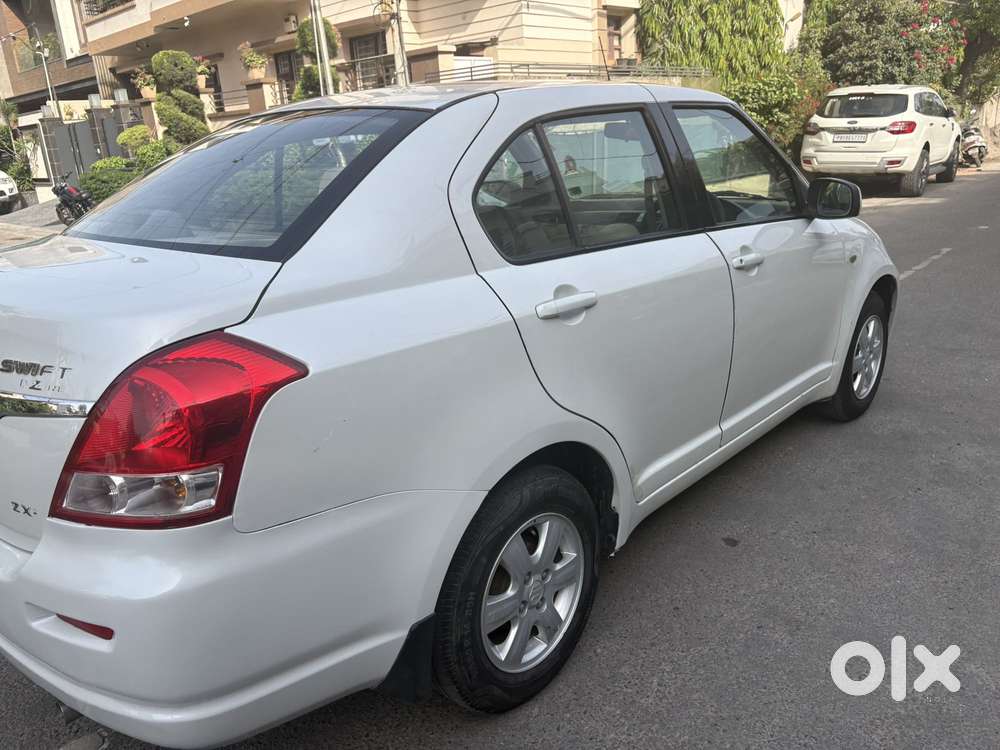 Maruti Suzuki Swift Dzire 1.3 Zxi, 2010, Petrol