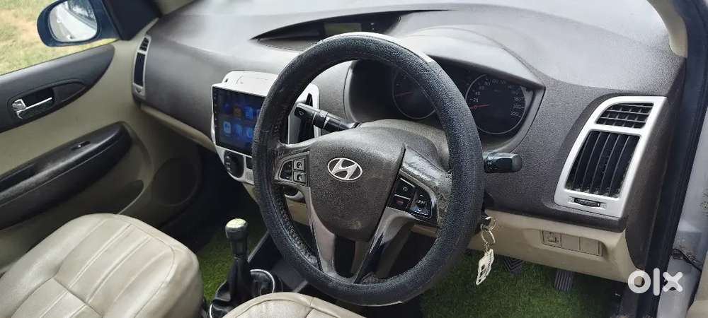 Hyundai I20 2011 Cars