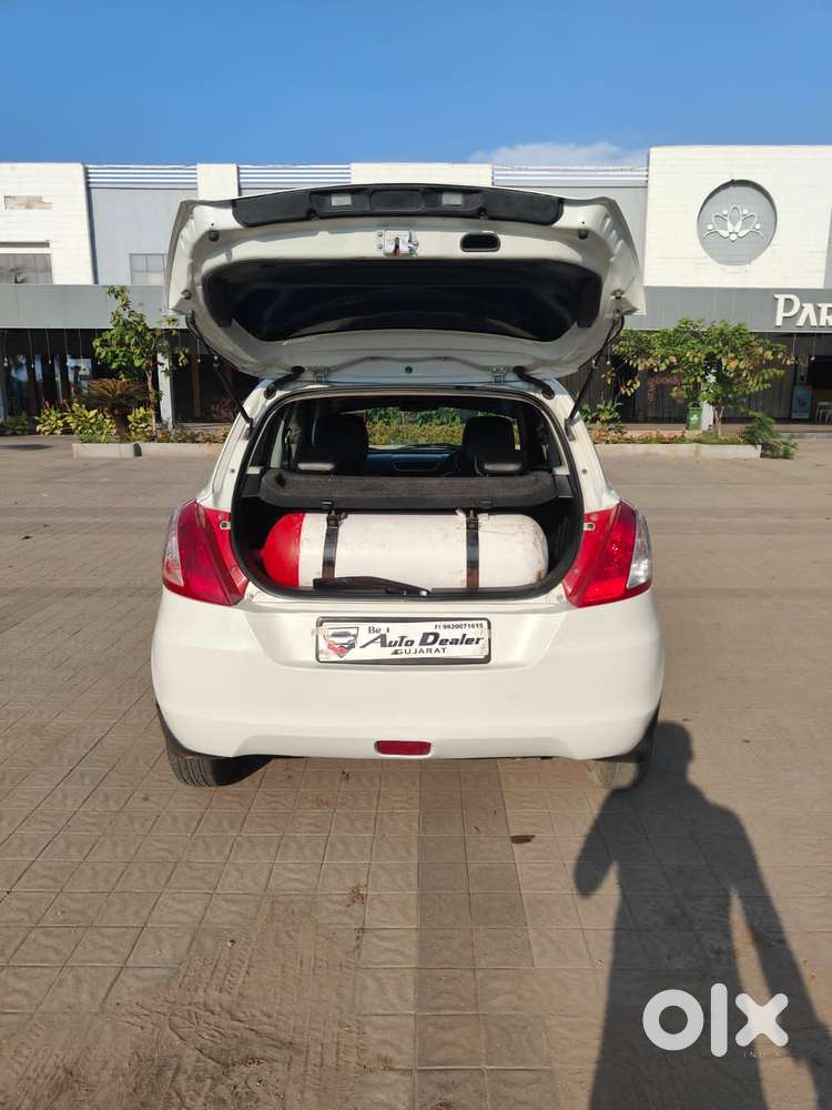 Maruti Suzuki Swift Vxi Optional, 2016, Cng & Hybrids