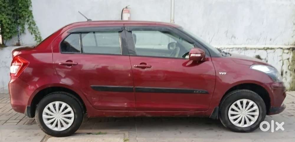 Maruti Suzuki Dzire 1.2 Vxi Amt, 2015, Petrol