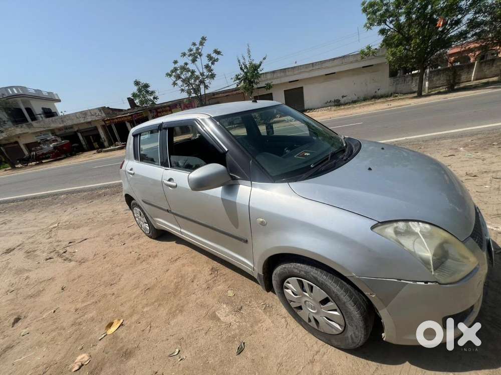 Maruti Suzuki Swift 2006 Petrol 142000 Km Driven