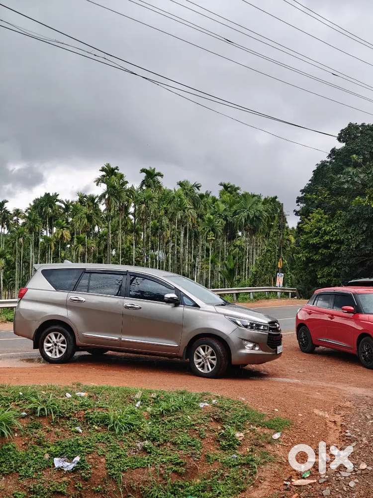 Toyota Innova Crysta 2017