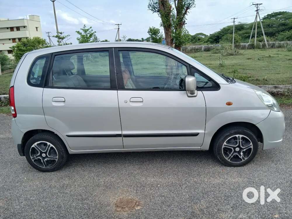 Maruti Suzuki Zen Estilo Vxi 2011model