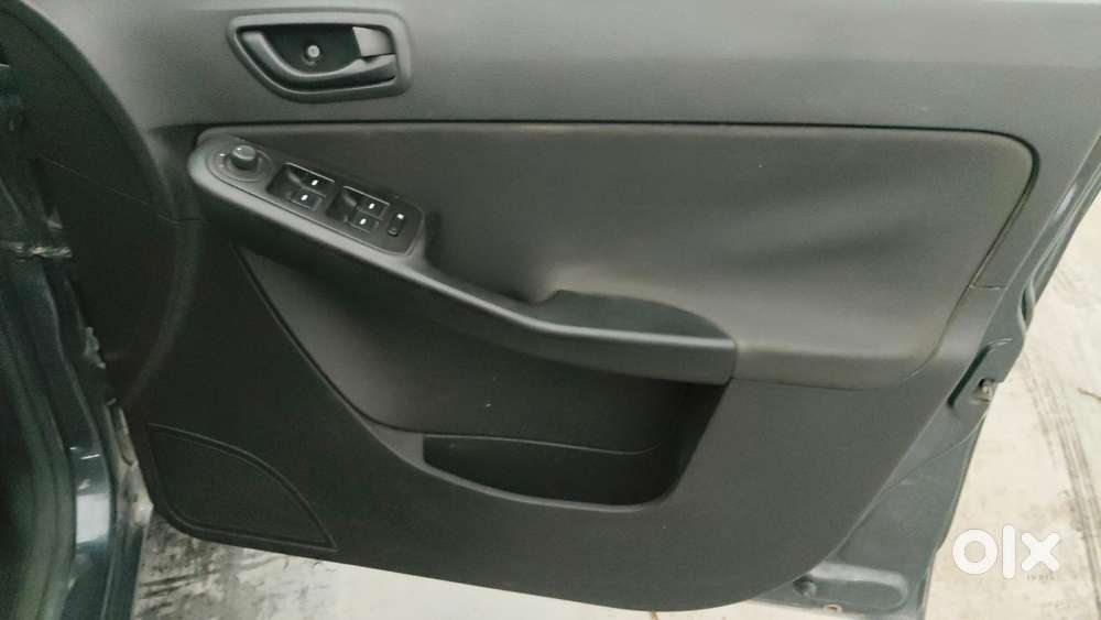 Tata Zest  1.2t Revotron Xm, 2015, Petrol