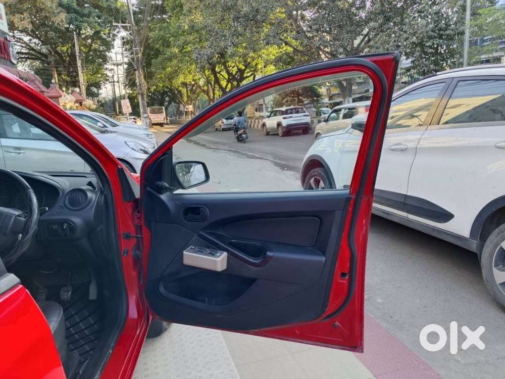 Ford Figo, 2015, Petrol