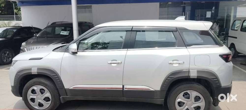 Maruti Suzuki Brezza 1.5 Vxi Smart Hybrid, 2024, Petrol