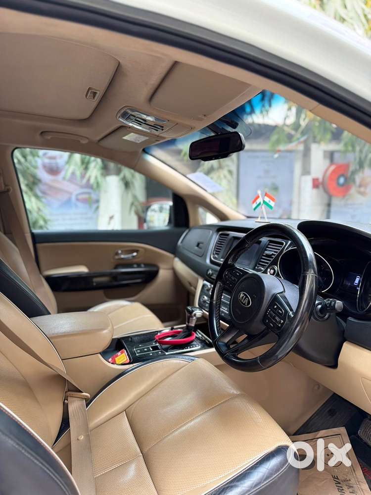 Kia Carnival Limousine 2021