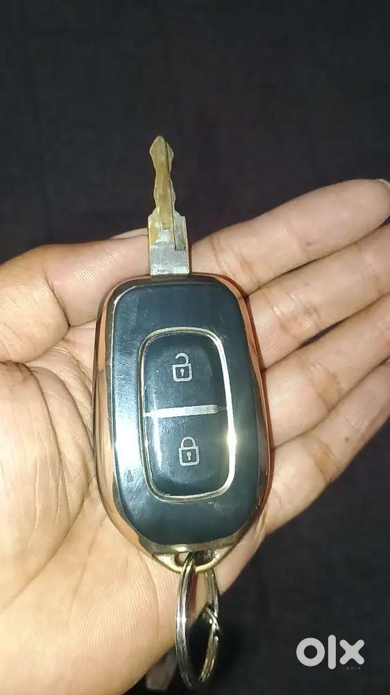 Renault Kwid Red Maroon