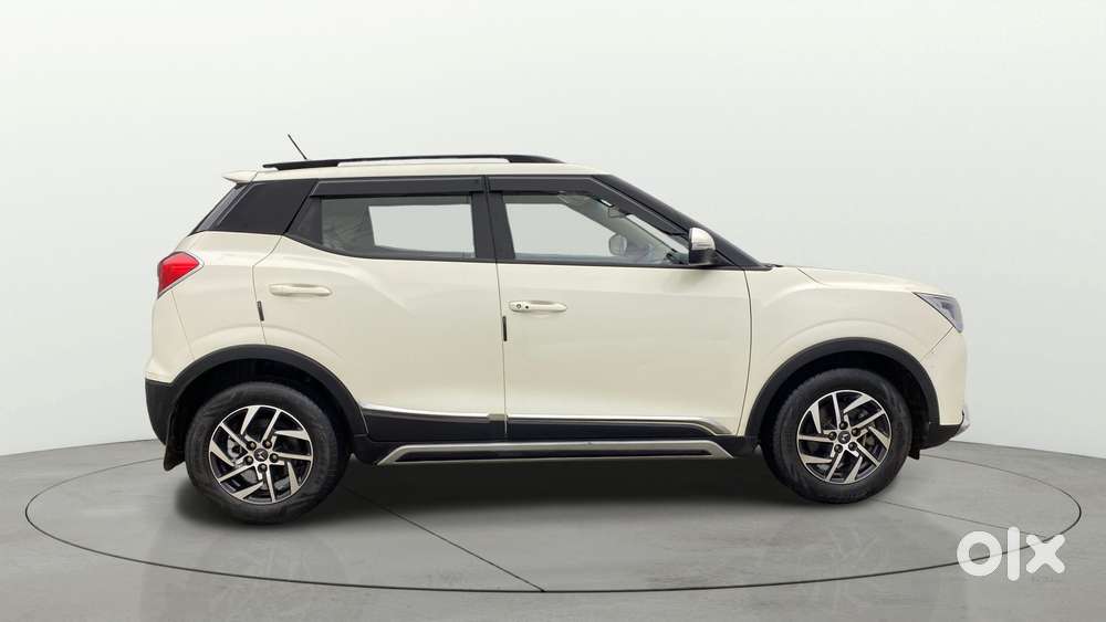 Mahindra Xuv300 W8 Option, 2023, Petrol