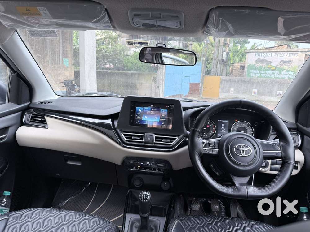 Toyota Glanza G Hybrid, 2024, Petrol