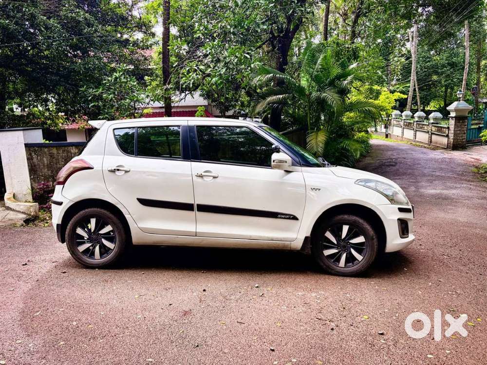 2015 Maruti Suzuki Swift Zxi Petrol – Top Model, Excellent Condition