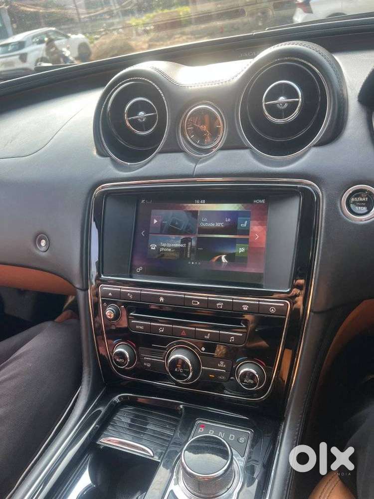 Jaguar Xj L 2.0 Petrol, 2017, Petrol
