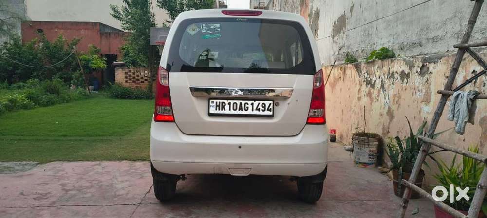 Wagon R Green Lxi Cng 2018  1st Owner  Mint Condition
