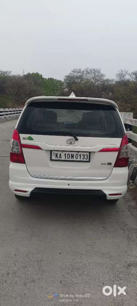 Toyota Innova 2015 Diesel 140000 Km Driven