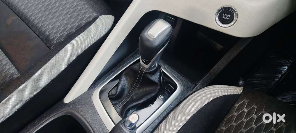 Nissan Magnite 1.0 Xv Turbo Cvt, 2022, Petrol