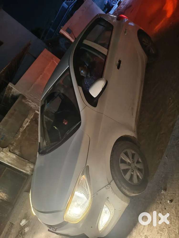 Hyundai I20 Sportz Petrol 2013
