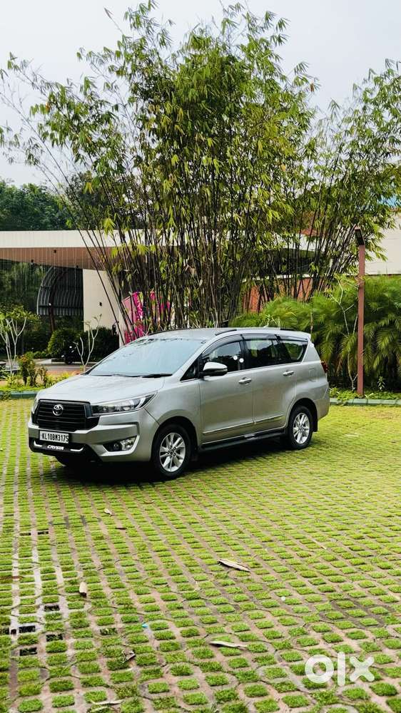 Toyota Innova Crysta 2.4 G Mt, 2017, Diesel