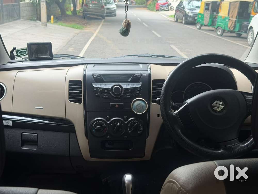 Maruti Suzuki Wagon R AMT VXI, 2017, Petrol