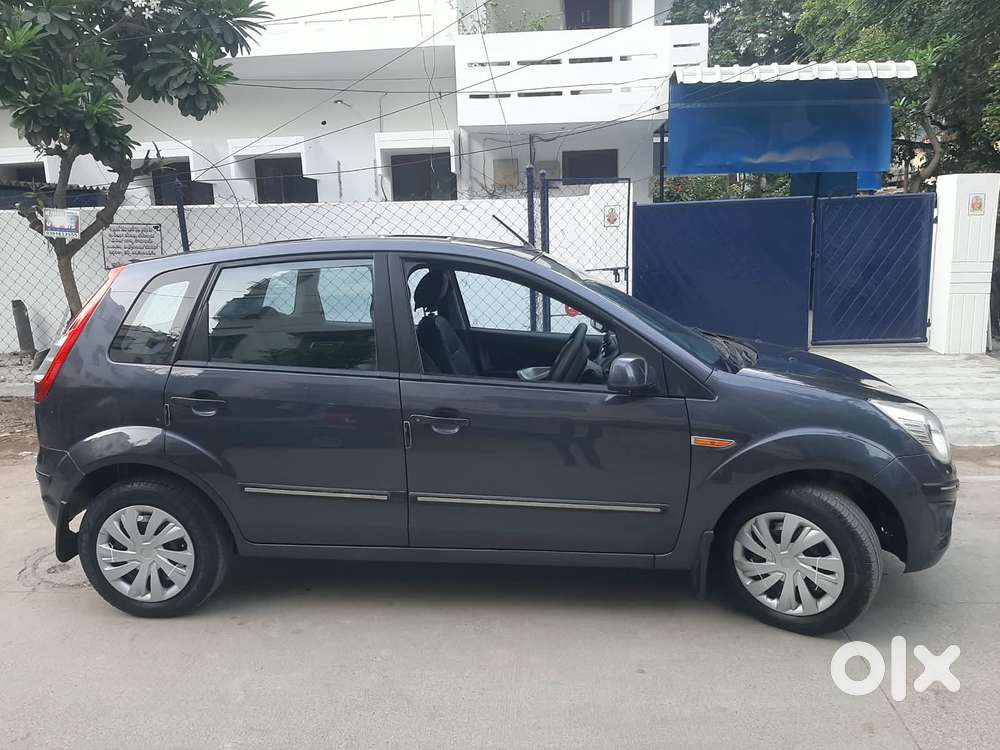 Ford Figo Petrol Zxi, 2013, Petrol