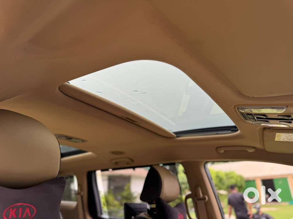 Kia Carnival Premium, 2020, Diesel