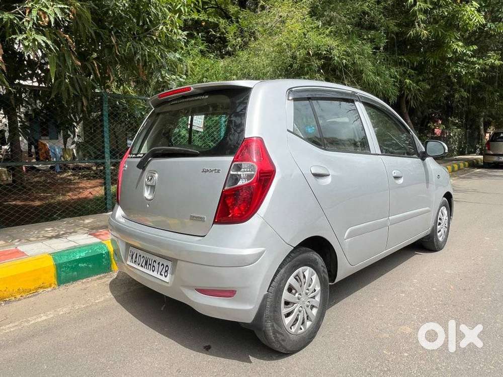 Hyundai I10 Sportz At, 2013, Petrol