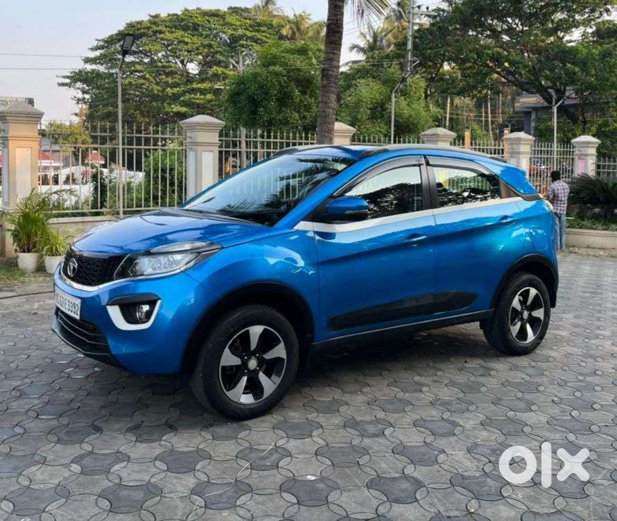 Tata Nexon 1.2 Revotron Xza Plus, 2019, Petrol