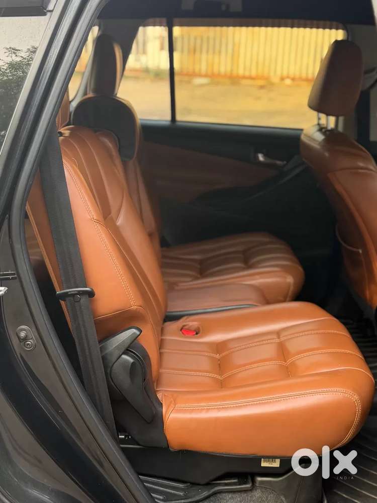 Toyota Innova Crysta [2020-ongoing] 2.4 Gx 7 Str, 2022, Diesel