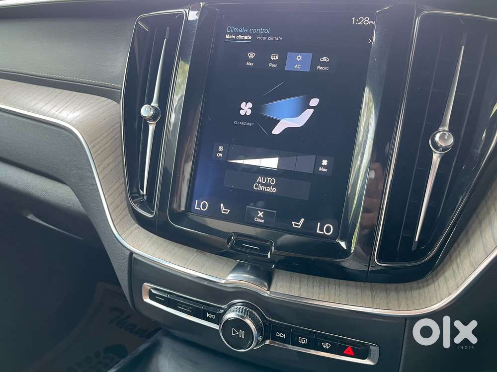 Volvo Xc60 Inscription D5, 2019, Diesel