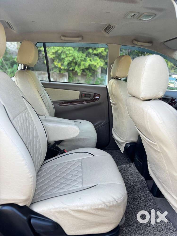 Toyota Innova 2.5 G (diesel) 7 Seater, 2016, Diesel
