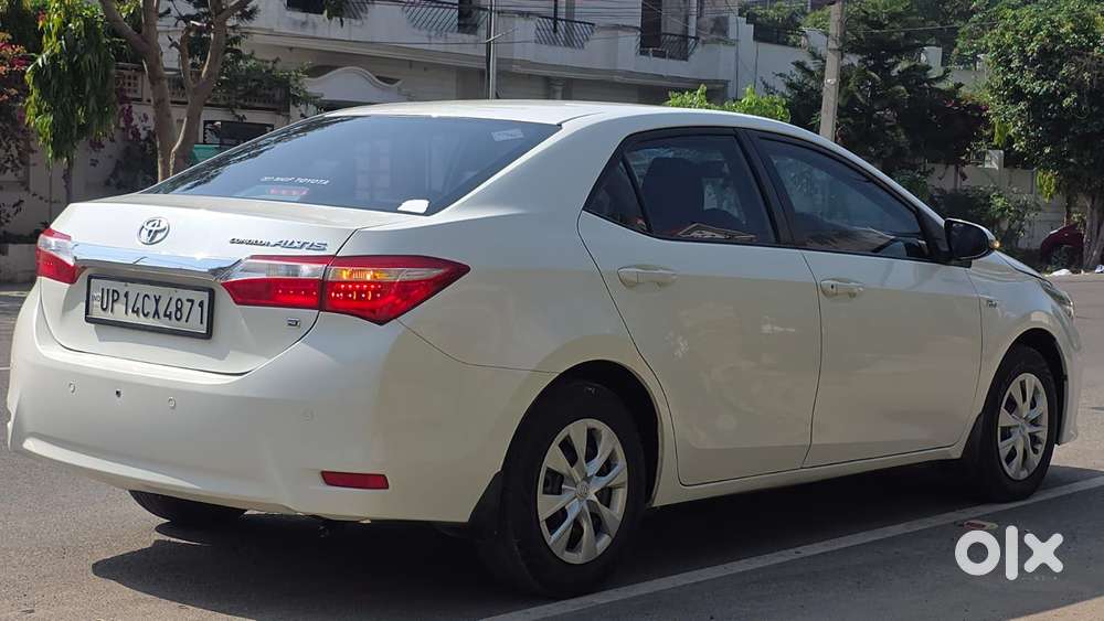 Toyota Corolla Altis J S, 2016, Cng & Hybrids