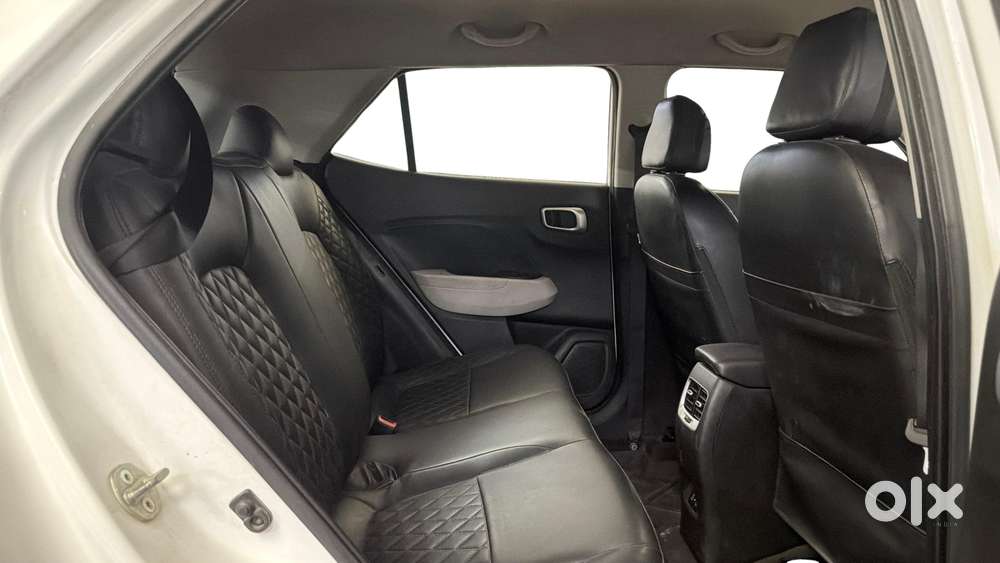 Hyundai Venue 1.2 S (o), 2023, Petrol