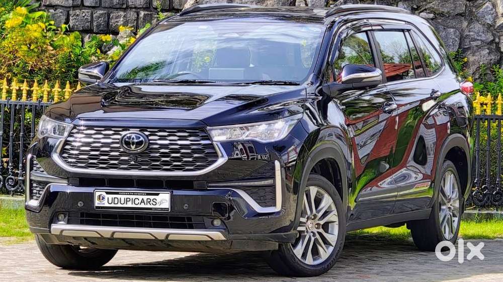 Toyota Innova Hycross 2.0 Zx (o) Hybrid 7 Str, 2025, Petrol