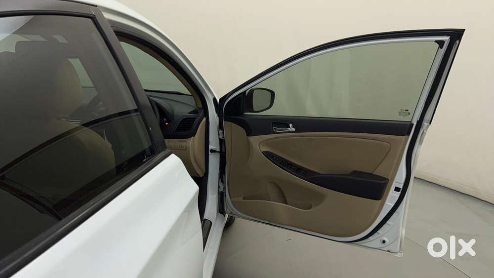 Hyundai Verna 1.6 Sx Vtvt (o) At, 2013, Petrol