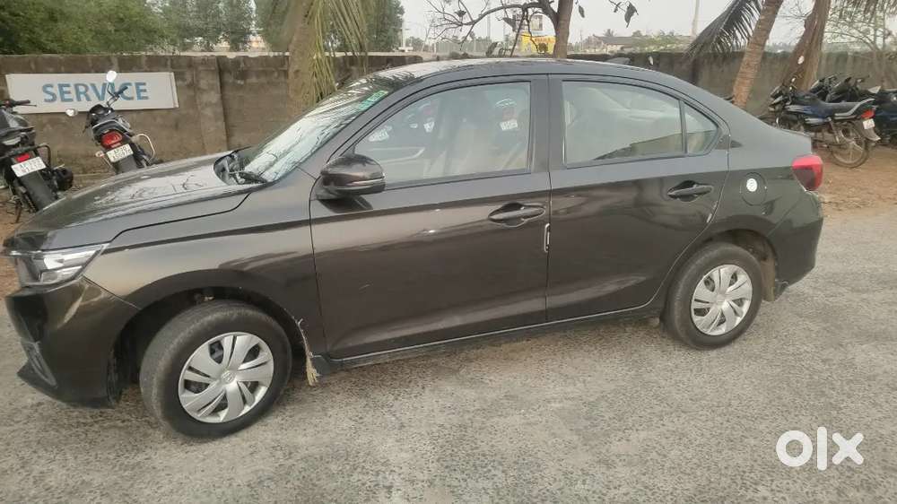 Honda Amaze 2nd Gen 2022 Petrol 52000 Km Driven