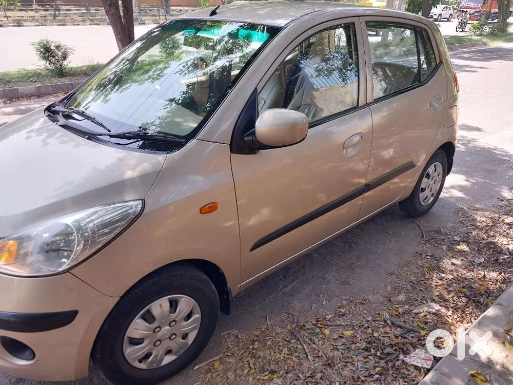 I10 Light Golden Colour 2009 Model For Sale