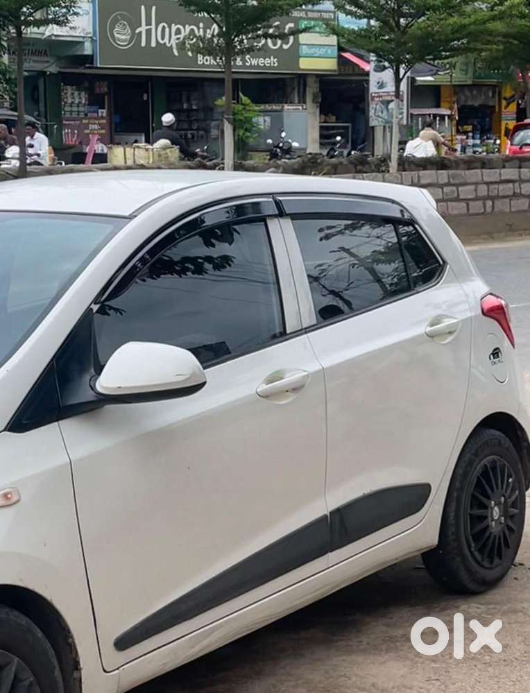 Hyundai Grand I10 2014 Diesel 106000 Km Driven Showroom Track