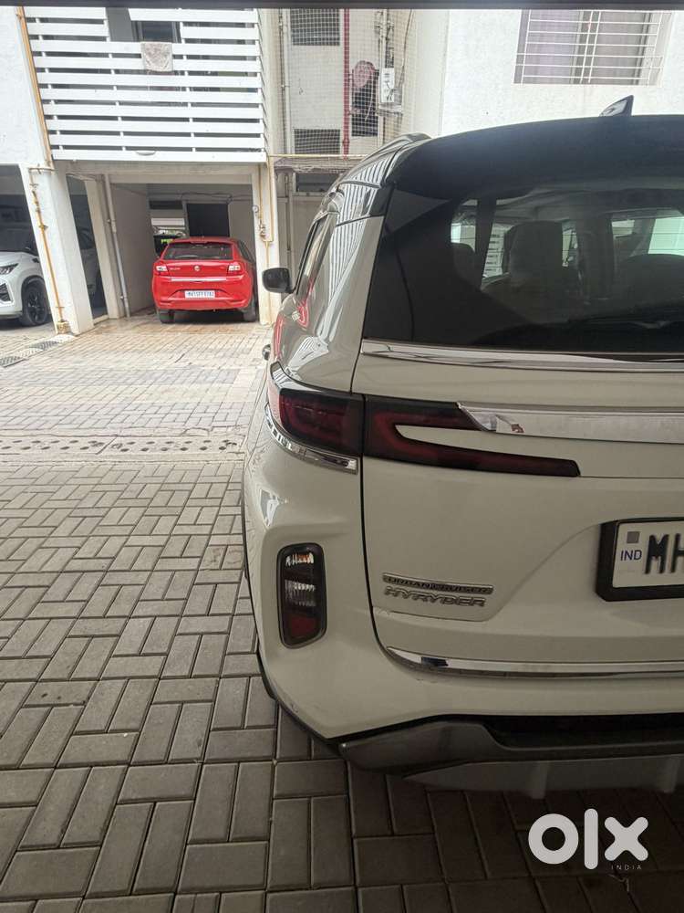 Toyota Urban Cruiser Hyryder 7 Seater V At Awd, 2023, Petrol