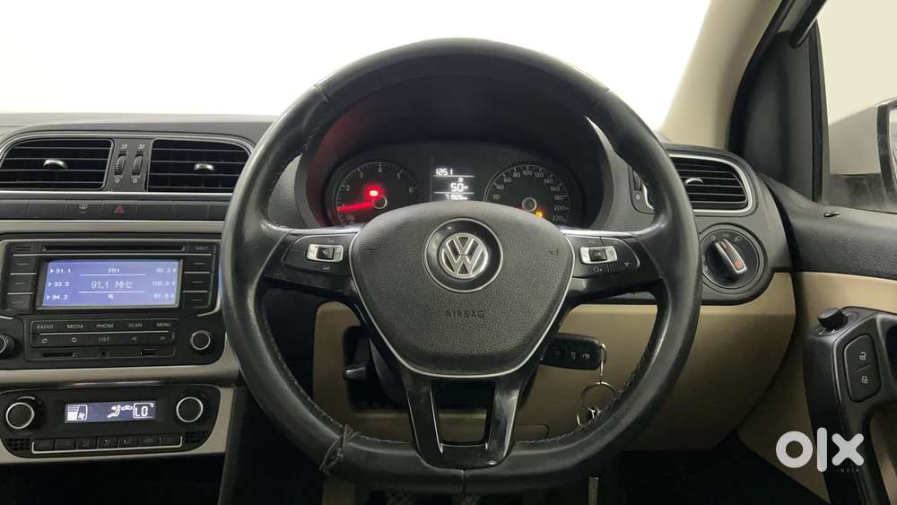 Volkswagen Polo 2009-2013 Petrol Highline 1.2l, 2015, Petrol