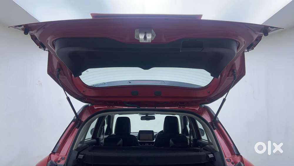 Maruti Suzuki Vitara Brezza 1.5 Zxi Plus At Dual Tone, 2024, Petrol