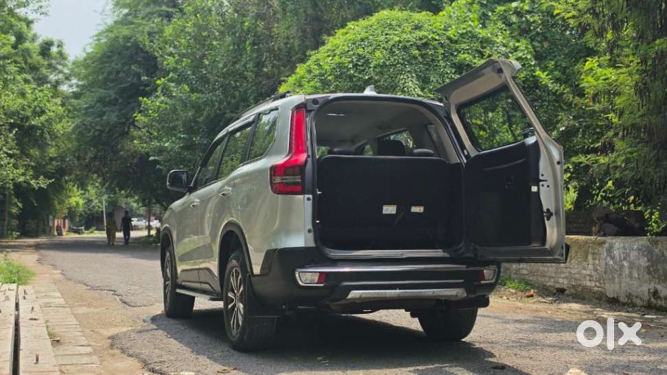Mahindra Scorpio N Z4 Petrol Mt 7 Str (e), 2023, Petrol