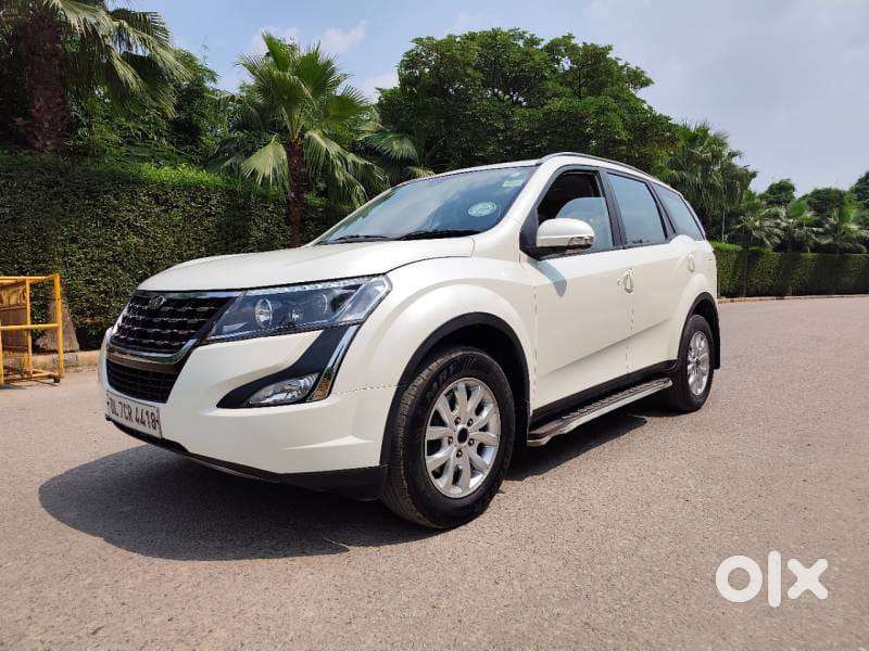 Mahindra Xuv500 W9 At 1.99, 2020