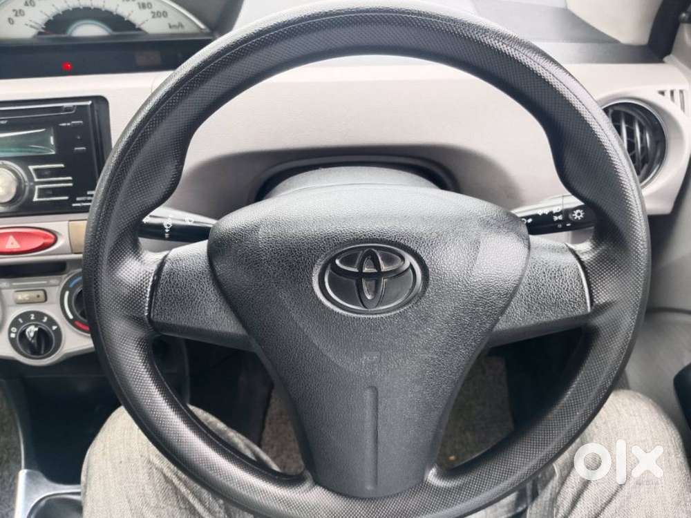 Toyota Etios 2010-2012 G, 2011, Petrol