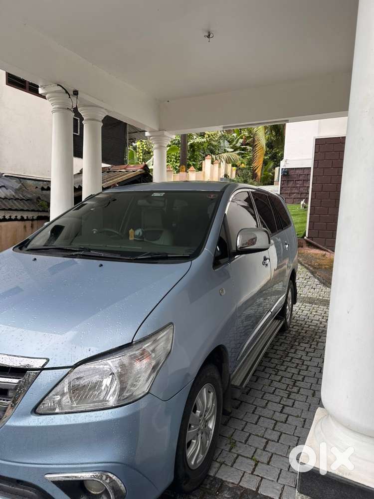 Toyota Innova Diesel 2011