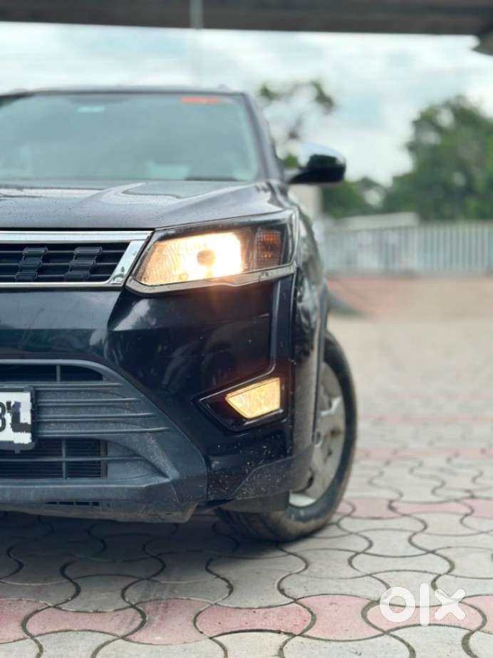 Mahindra Xuv300 W4, 2022, Petrol