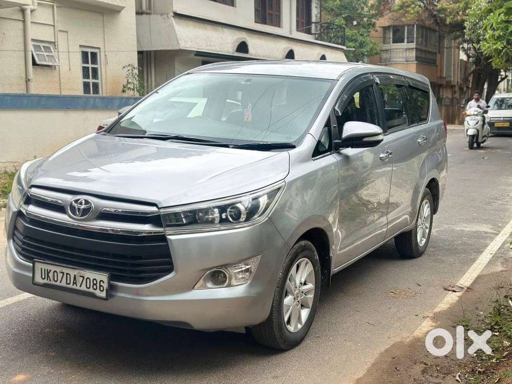Toyota Innova Crysta 2.4 V, 2017, Diesel