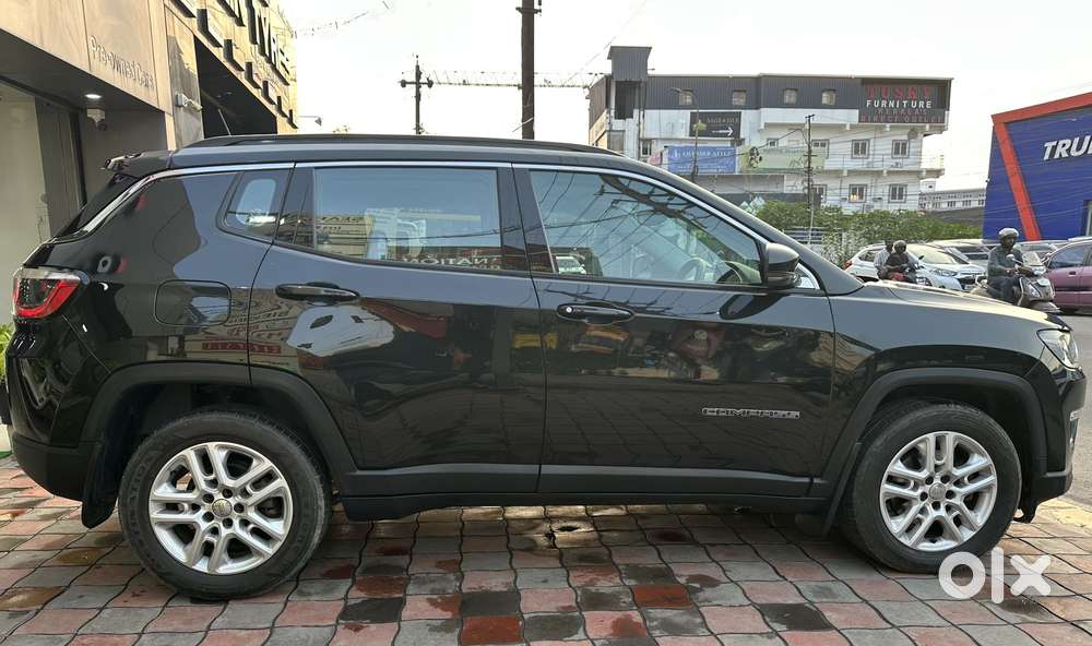 Jeep Compass 2.0 Limited Option Black, 2018, Diesel