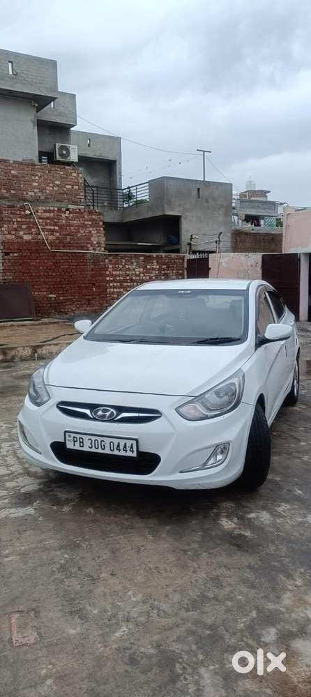 Hyundai Verna 2012 Diesel 90000 Km Driven