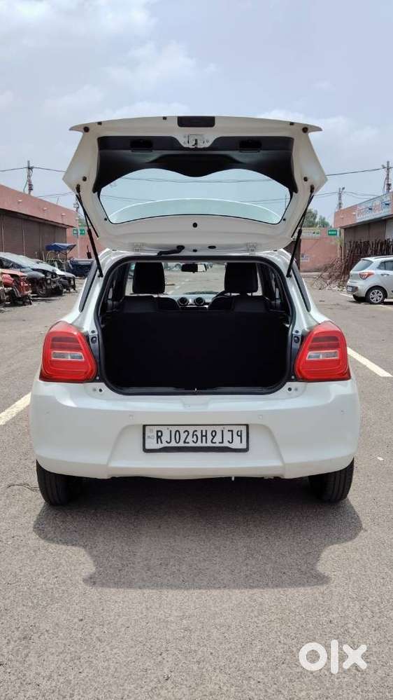 Maruti Suzuki Swift Vxi Abs Bsiv, 2024, Petrol